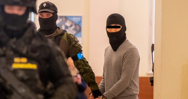 Soud v přísném bezpečnostním režimu: Čínský špion mapoval české vlivové prostředí?