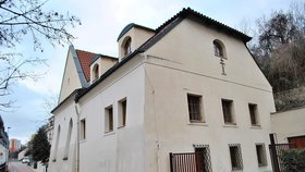 Nový multikulturní prostor v Praze 4? Husité chtějí rozjet projekt v bývalé synagoze