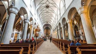 Němečtí katolíci tlačí na reformy, ve hře je zrušení celibátu i svěcení žen na kněží