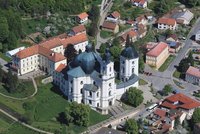 Církevní turistika táhne, loni přilákala půl milionu Čechů! Letos se rozšíří i do Rakouska