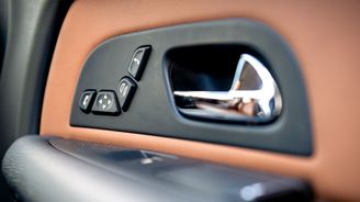 Citroën C6 V6 2.7 HDi Exclusive Citroën C6 V6 2.7 HDi Exclusive