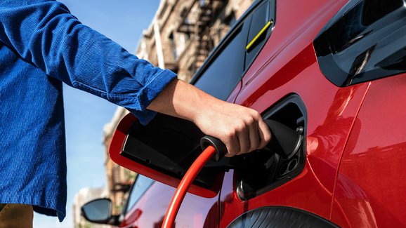 Německý zájem o elektromobily klesá. Čekejte velké slevy