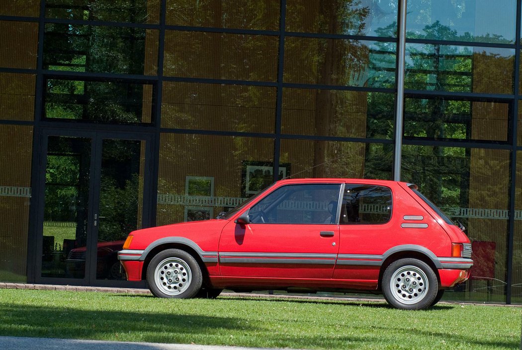 Peugeot 205