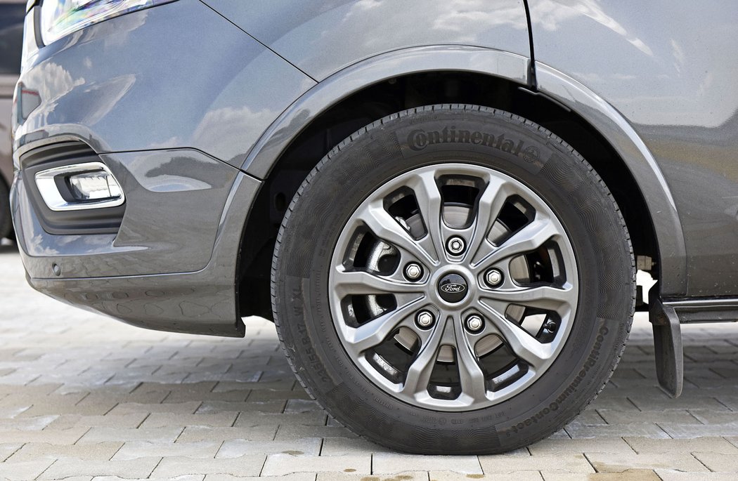 Pneumatiky v testu: Continental ContiPremiumContact 235/55 R17