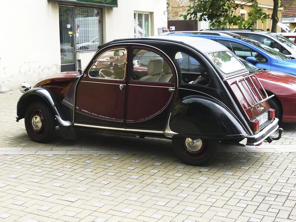 Legendární Citroën 2CV neboli kachna