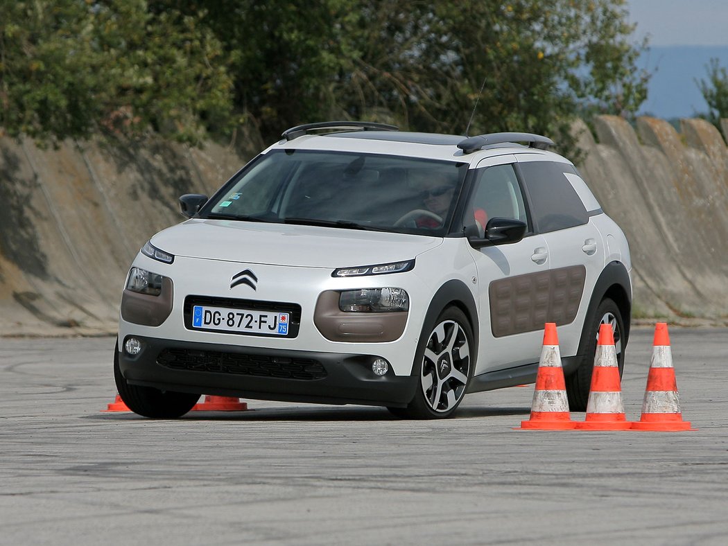 citroen kia nissan testy svetmotoru crossover