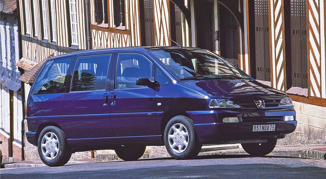 Peugeot 806