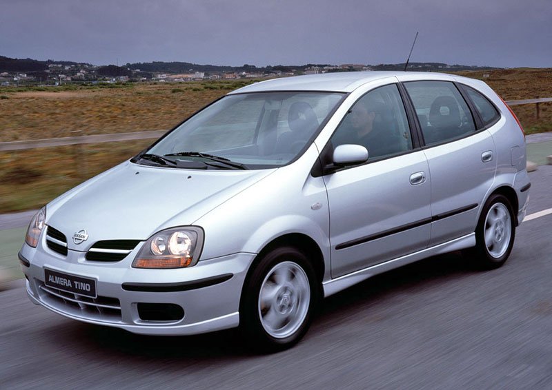 Nissan Almera Tino