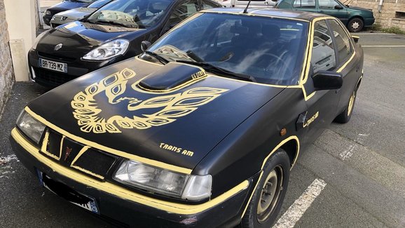 Ve Francii někdo zkusil z citroënu udělat Trans Am. Dopadlo to přesně tak mizerně, jak čekáte