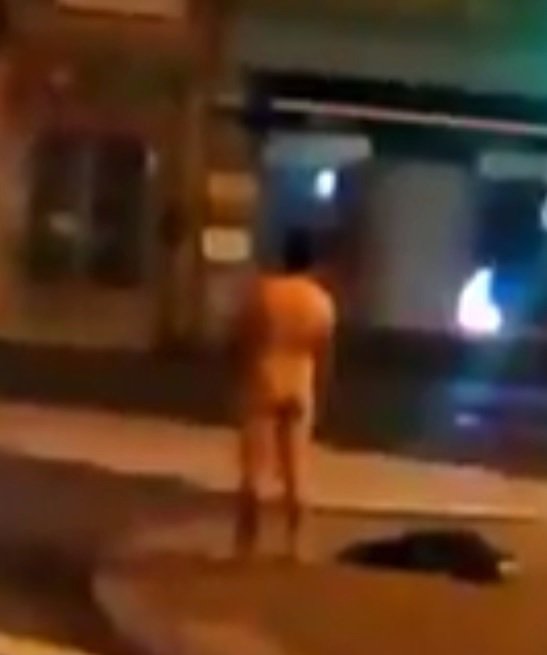 Cizinec se v centru Plzně svlékl do naha.