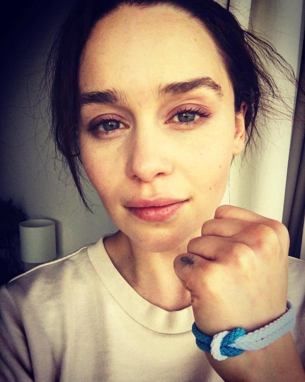 Emilia Clarke je krásná žena.