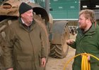 Jeremy Clarkson láká na novou sérii svého farmaření, rozhodně se opět pobavíme