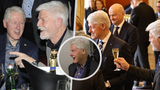 TOP momenty Clintonovy návštěvy v Praze: Jazz, metál, polibek i stíhačky