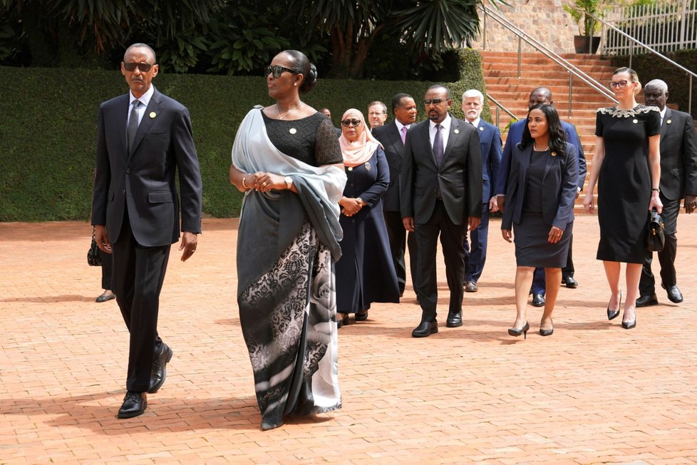 Ceremoniál u příležitosti 30. výročí genocidy ve Rwandě, který se konal u památníku genocidy v Kigali 7. dubna 2024.