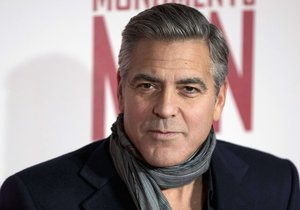 George Clooney havaroval na motorce v Itálii.