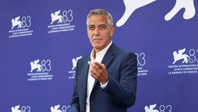 George Clooney na filmovém festivalu v Benátkách, září 2026