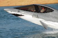 Žralok, který žere jen benzin!