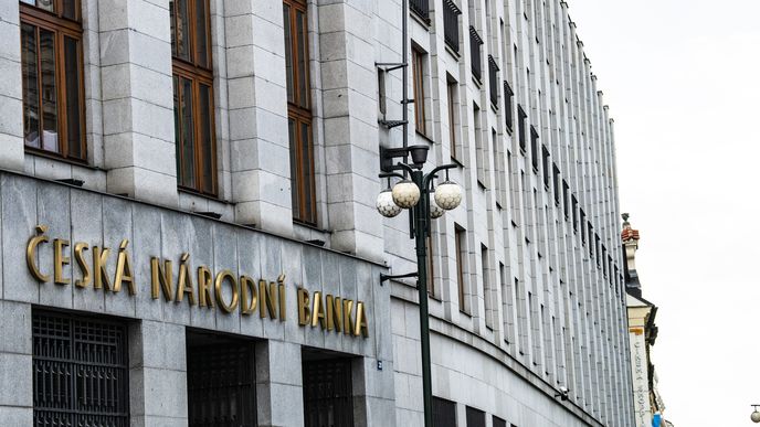 Bankovní rada ČNB zvýšila klíčovou úrokovou míru na pět procent.