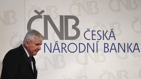 Guvernér České národní banky Jiří Rusnok na úterní tiskové konferenci