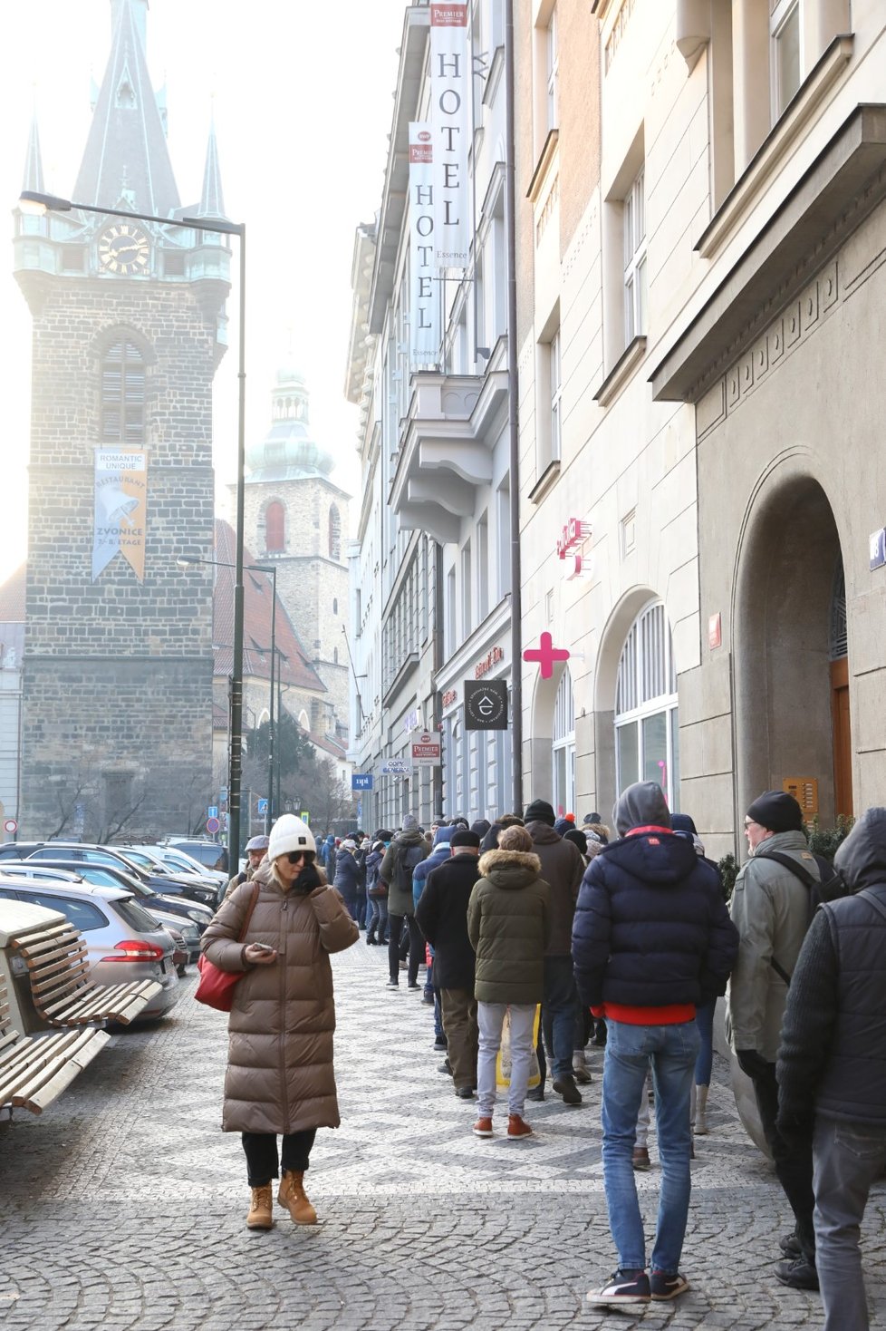 ČNB vydala speciální tisícikorunovou bankovku s přítiskem ke 30. výročí rozdělení československé měny, 8. února 2023, Praha.