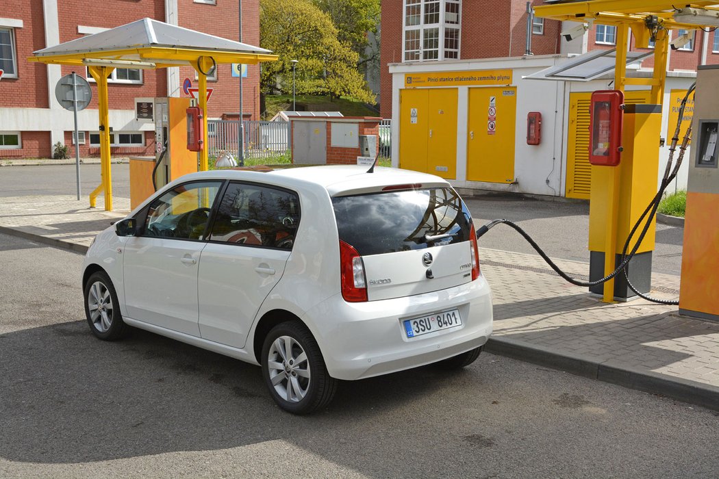 I maličké citigo dokáže s CNG ušetřit skoro polovinu nákladů na palivo. Atmosférický motor ovšem jede na plyn o poznání líněji.