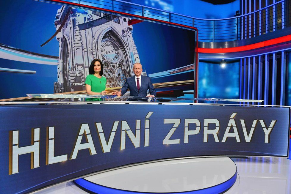 Klára Doležalová a Karel Voříšek ve studiu CNN Prima News