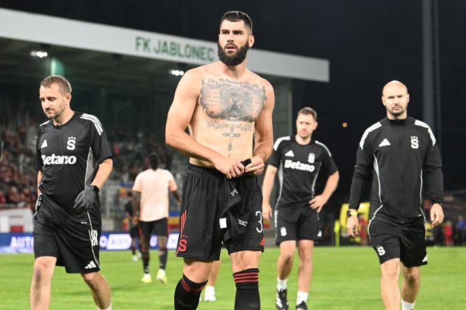 Osmnáct zápasů za rok a půl. Cobbaut může opustit Letnou, bude ho ale někdo chtít? Osmnáct zápasů za rok a půl. Cobbaut může opustit Letnou, bude ho ale někdo chtít?