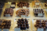 Čokoláda bude luxusem? Kakaové boby jsou nejdražší v historii. Ekonom vysvětlil důvody