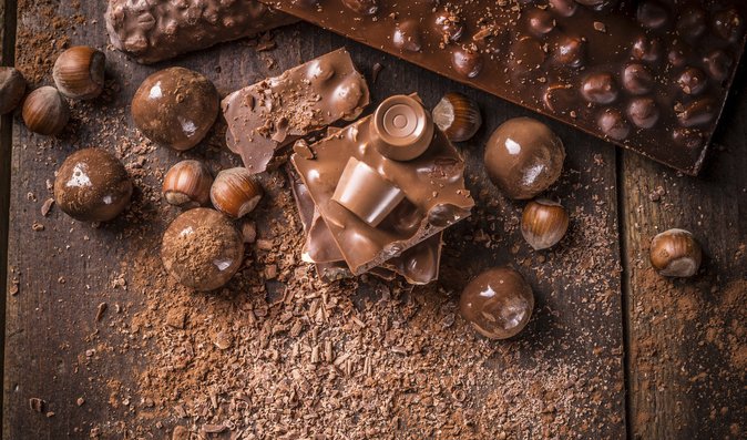 Otevřenou čokoládu pečlivě zabalte a uchovávejte ve skříňce