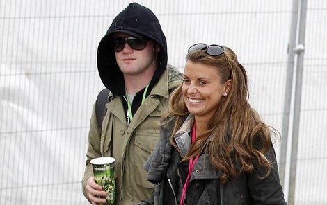 Wayne a Coleen a jejich ohoz do bahna v Glastonbury.