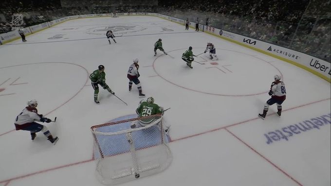 Nečas řídil výhru dvěma góly, Adam Jiříček slaví první trefu v NHL. Skórovali i další Češi Nečas řídil výhru dvěma góly, Adam Jiříček slaví první trefu v NHL. Skórovali i další Češi
