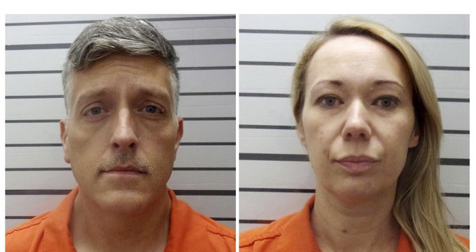 Manželé si za inkasované peníze žili na vysoké noze.