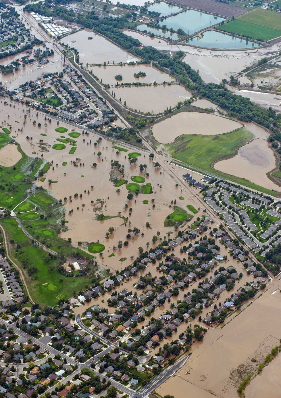 V americkém státě Colorado, který už několik dnů sužují záplavy, se pohřešuje přes 500 lidí.