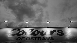 Colours of Ostrava, den třetí: Davovou únavu zahnalo vzkříšení tria Johna Butlera a královna Shilpa Ray