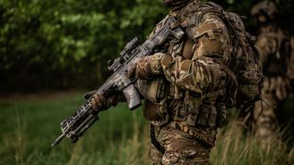 Colt CZ má za sebou rekordně silné pololetí. Zisk vzrostl téměř o tři čtvrtiny Colt CZ má za sebou rekordně silné pololetí. Zisk vzrostl téměř o tři čtvrtiny