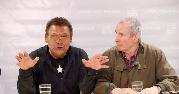 Lister a Rimmer na Comic-Conu: Náš polibek trval věčnost! V češtině zníme vtipněji
