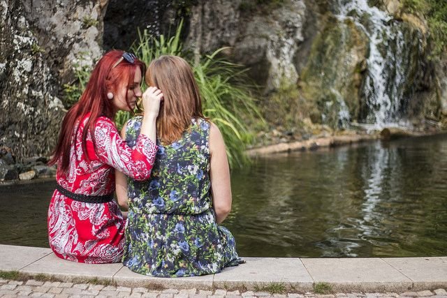 Coming out je pro rodiče šok. „I oni potřebují čas se s tím vyrovnat,“ míní odborníci.