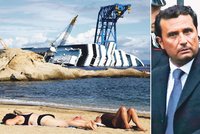 Kapitán ztroskotané Costa Concordie Schettino se zbláznil: Zabil 32 lidí a ještě chce peníze!