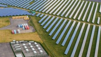 Co s baterií elektromobilu, až doslouží? Britové zkoumají využití ke stabilizaci sítě Co s baterií elektromobilu, až doslouží? Britové zkoumají využití ke stabilizaci sítě