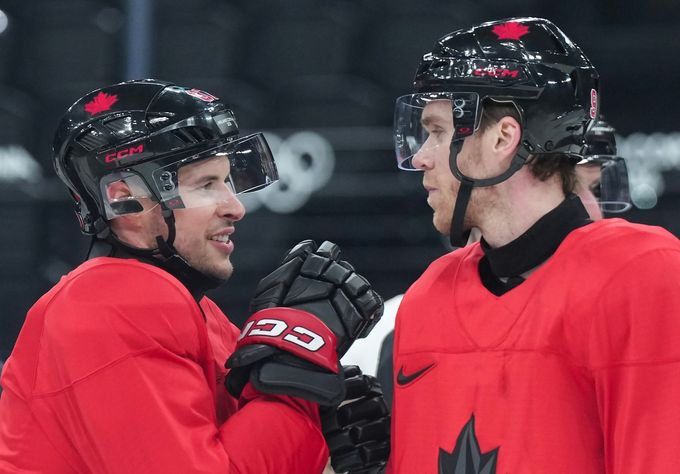 Hrát s Kanadou otevřeně je sebevražda. Expert z Edmontonu rozebírá návod pro Čechy Hrát s Kanadou otevřeně je sebevražda. Expert z Edmontonu rozebírá návod pro Čechy