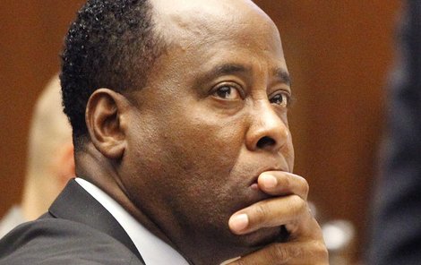 Mluví Dr. Conrad Murray pravdu?