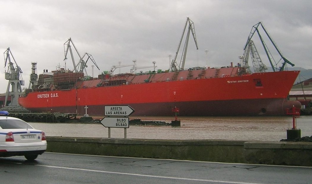 K plavidlům, které postavily baskické loděnice Construcciones Navales del Norte, patří Sestao Knutsen, tento 285 metrů dlouhý tanker na přepravu zkapalněného plynu. Od roku 2007 se plaví pod španělskou vlajkou.