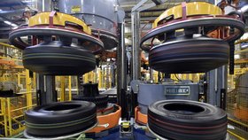Výrobci pneumatik letos zdraží až o devět procent.