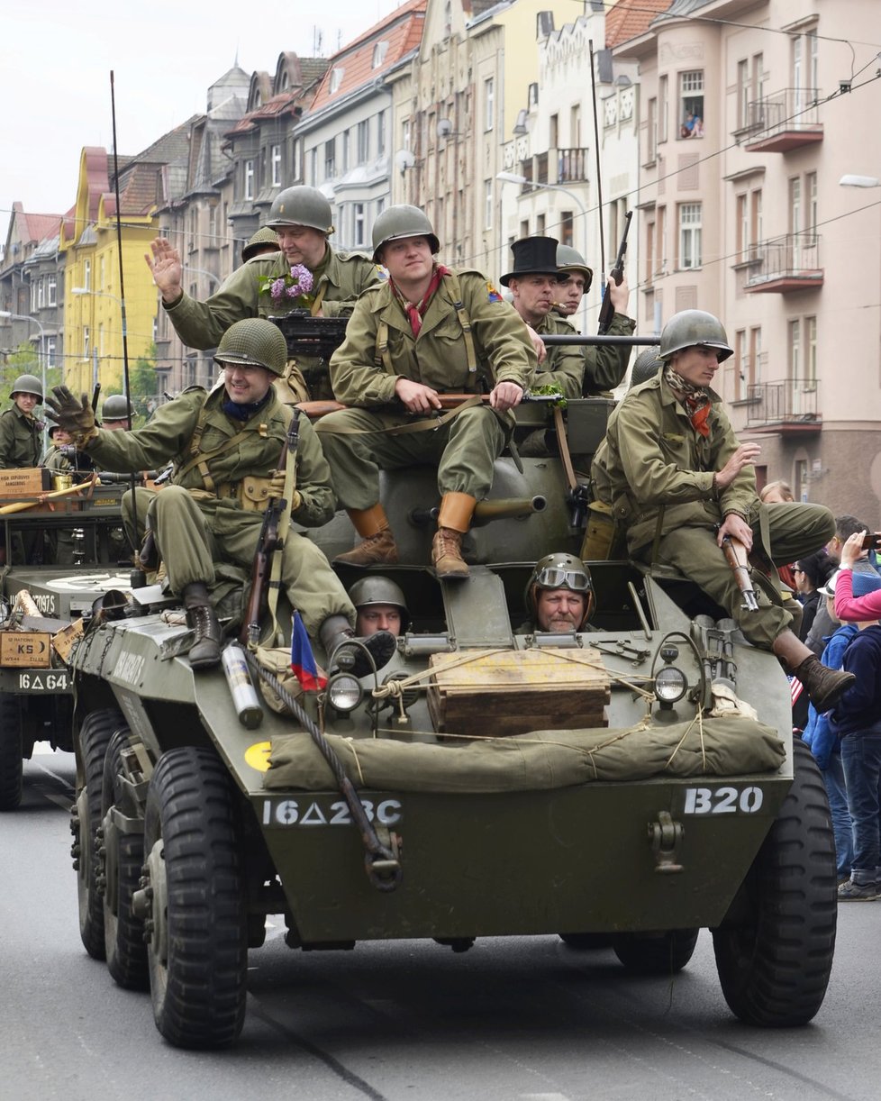 Na oslavy se letos vrátí Convoy of liberty, loni chyběl, takhle vypadal v roce 2015.