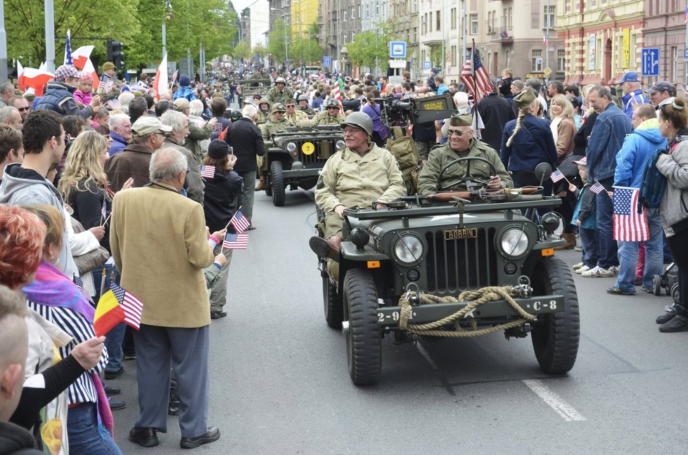 Na oslavy se letos vrátí Convoy of liberty, loni chyběl, takhle vypadal v roce 2015.