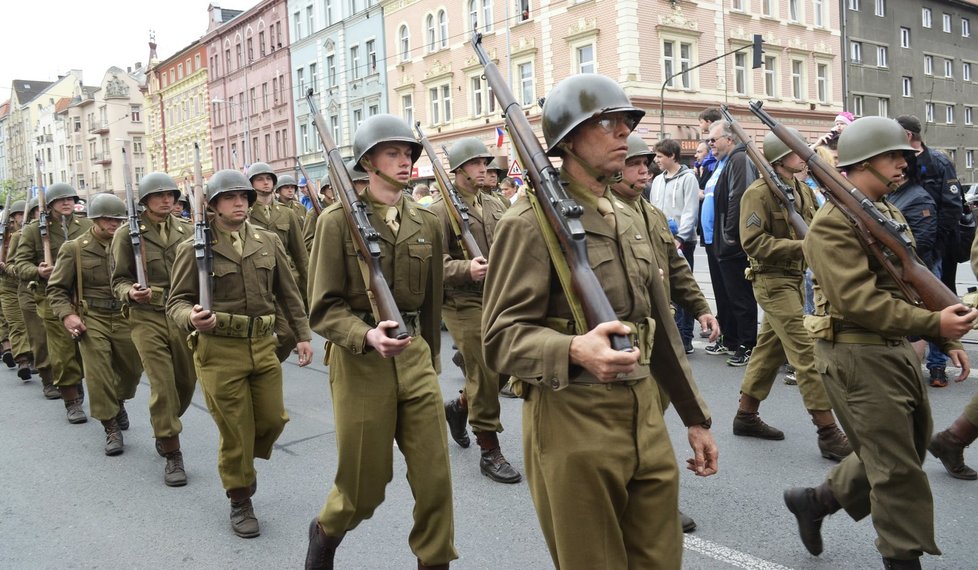 Na oslavy se letos vrátí Convoy of liberty, loni chyběl, takhle vypadal v roce 2015.