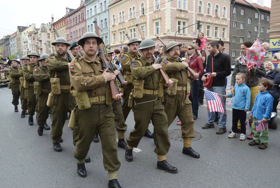 Na oslavy se letos vrátí Convoy of liberty, loni chyběl, takhle vypadal v roce 2015.