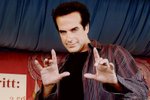 Předvede David Copperfield nějaký trik, který by uchránil jeho budoucí tchyni před českou justicí?