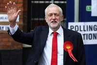 „Corbyn a špion komoušů.“ Šéfa britské opozice ohrožuje československý agent