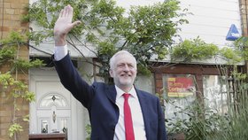 Podle levicového listu The Guardian jde o další ze série obvinění bulvárního The Sun na adresu předsedy Labouristů Jeremyho Corbyna.